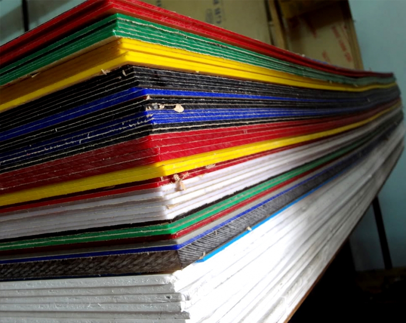 Tấm Mica Trong m&agrave;u quảng c&aacute;o